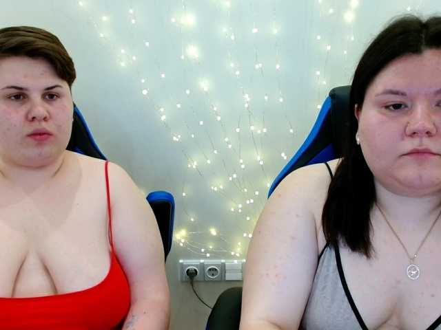 BeckyAndEllen live cam on BongaCams