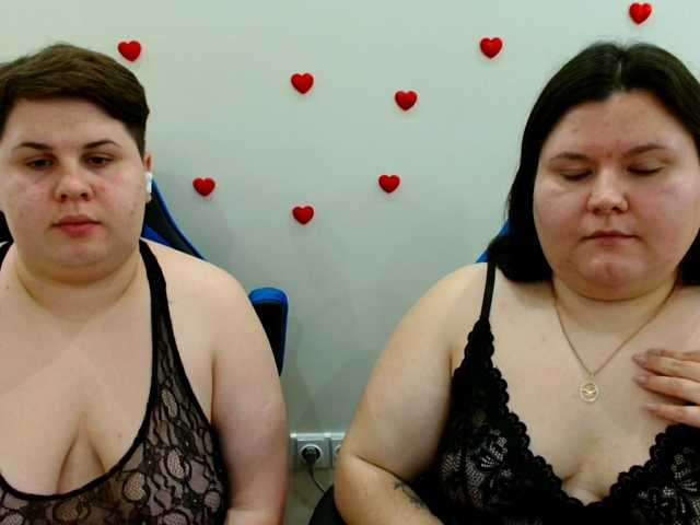 BeckyAndEllen live cam on BongaCams