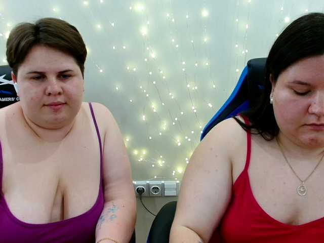 BeckyAndEllen live cam on BongaCams