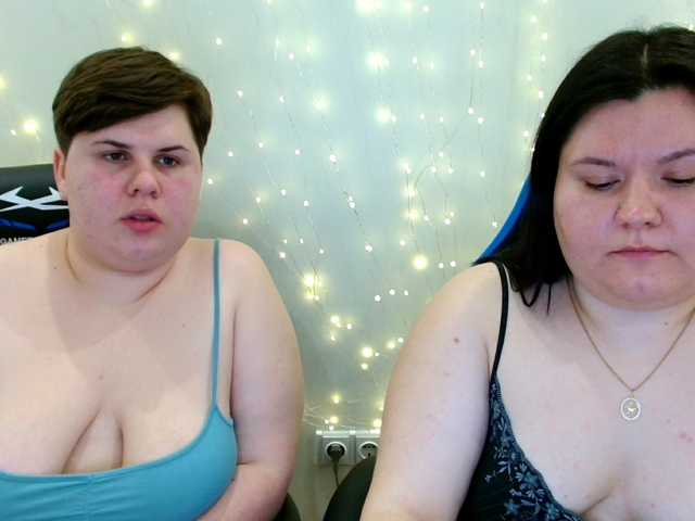 BeckyAndEllen's BongaCams show and profile