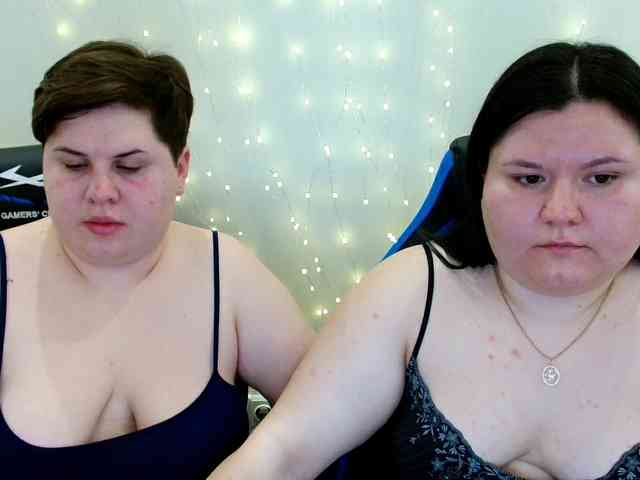 BeckyAndEllen webcam