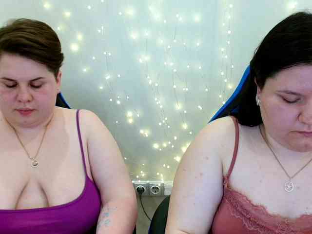BeckyAndEllen webcam