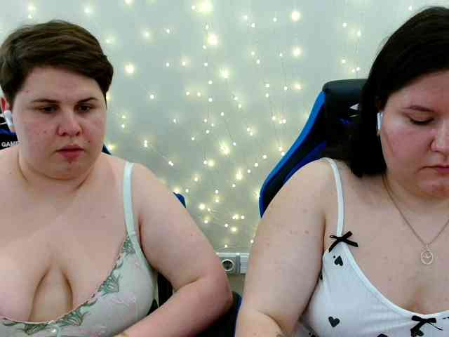 BeckyAndEllen webcam