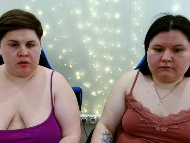 Acest model este live acum. BeckyAndEllen