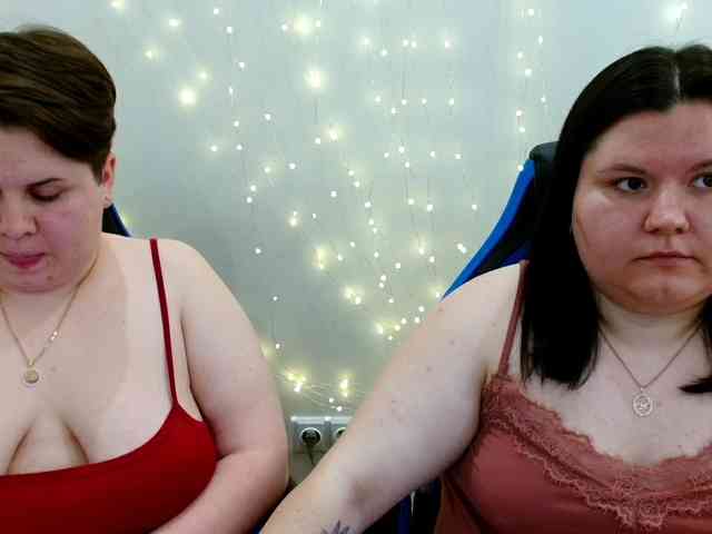 BeckyAndEllen webcam