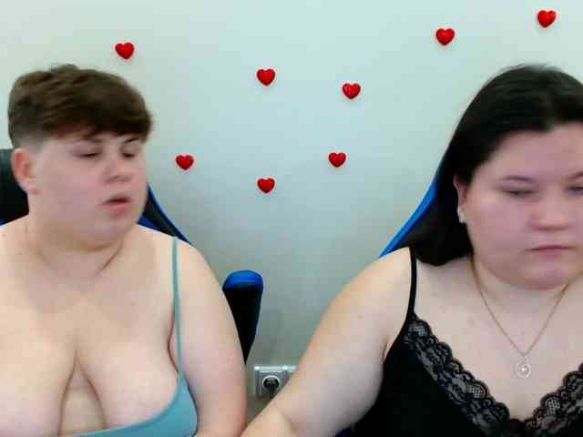 BeckyAndEllen webcam