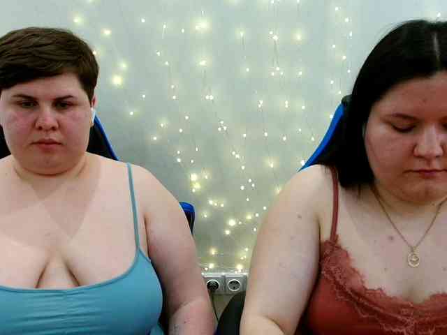 BeckyAndEllen webcam