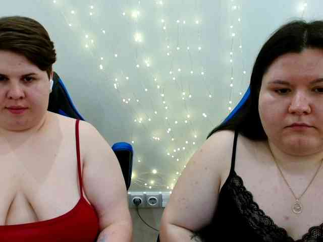 BeckyAndEllen webcam