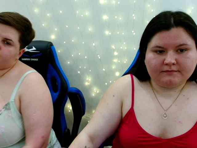 BeckyAndEllen webcam