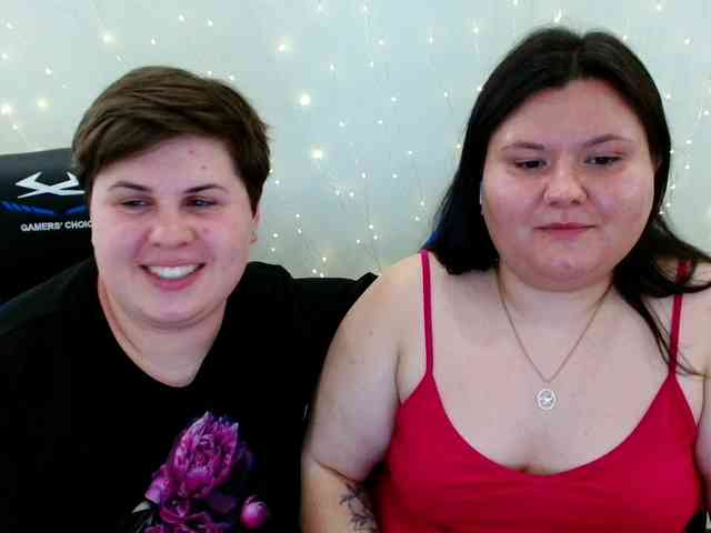 BeckyAndEllen webcam