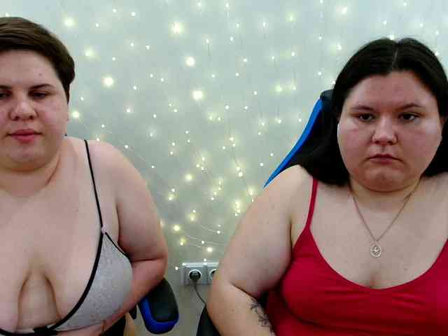 BeckyAndEllen webcam