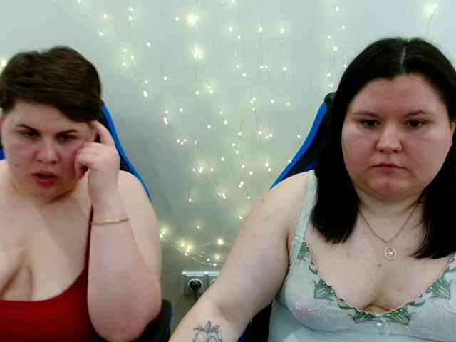 BeckyAndEllen webcam