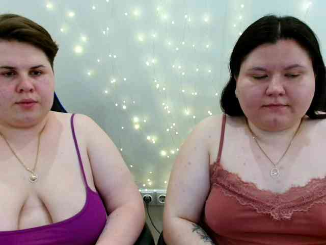 BeckyAndEllen webcam