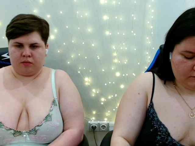 BeckyAndEllen webcam