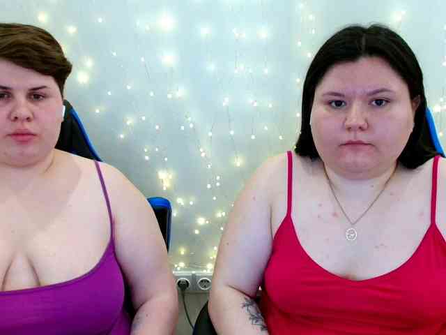 BeckyAndEllen webcam