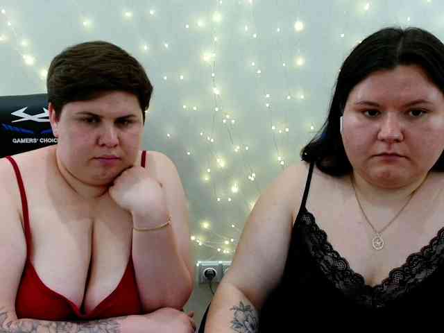 BeckyAndEllen webcam