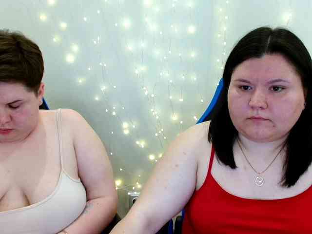 BeckyAndEllen webcam