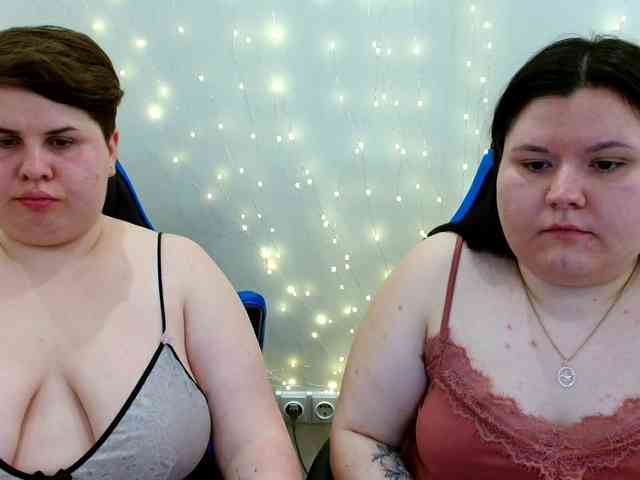 BeckyAndEllen webcam
