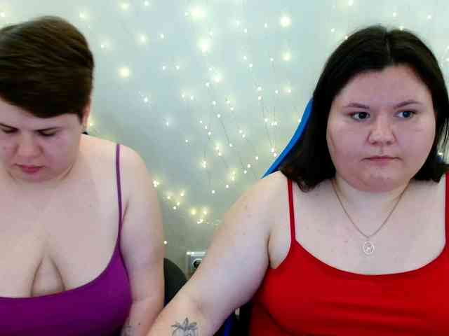BeckyAndEllen webcam