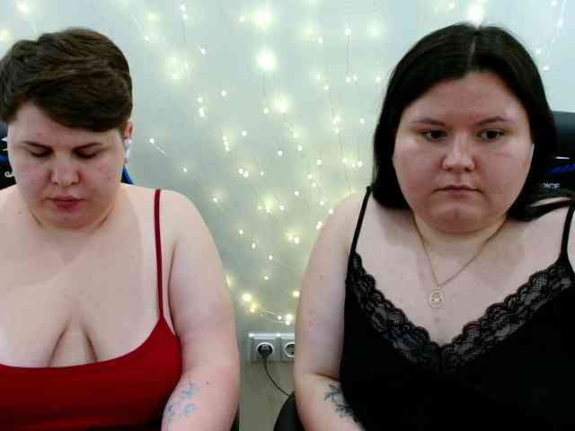 BeckyAndEllen webcam