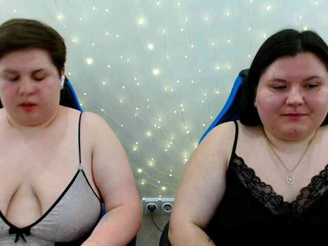BeckyAndEllen webcam