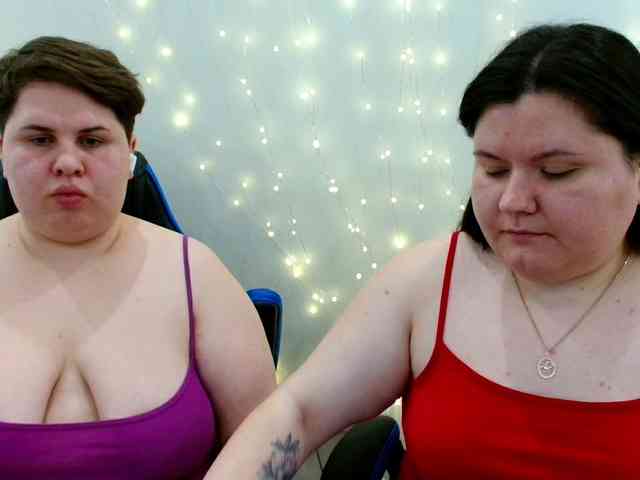 BeckyAndEllen webcam