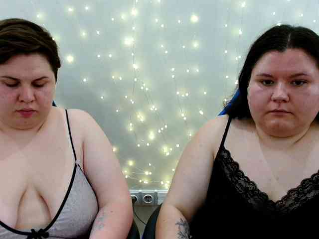 BeckyAndEllen webcam