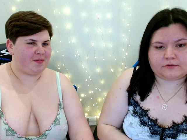 BeckyAndEllen webcam