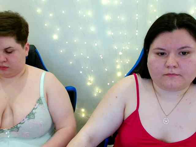 BeckyAndEllen webcam