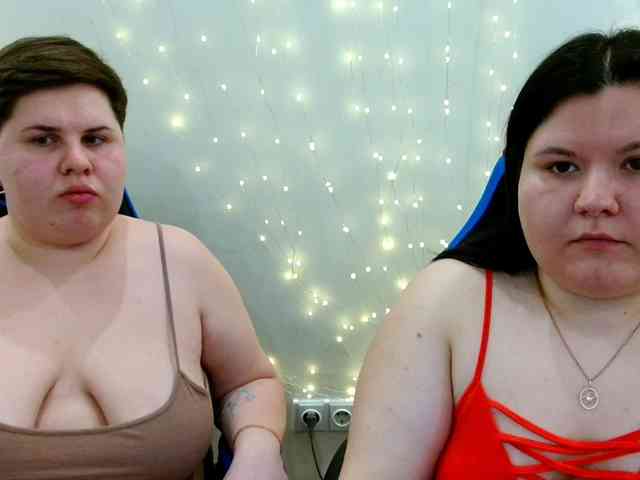 BeckyAndEllen webcam