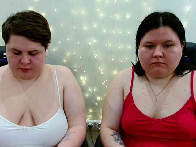 BeckyAndEllen webcam