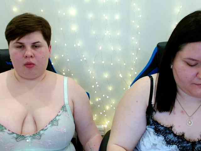 BeckyAndEllen webcam