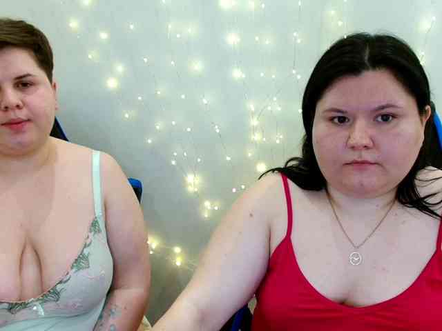 BeckyAndEllen webcam