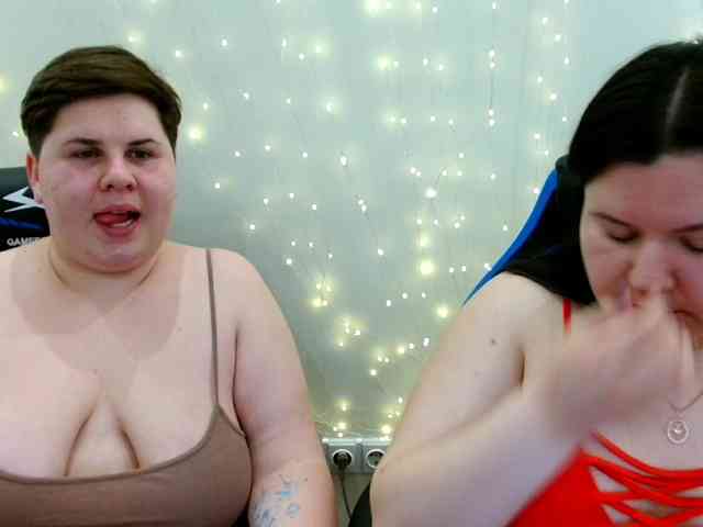 BeckyAndEllen webcam