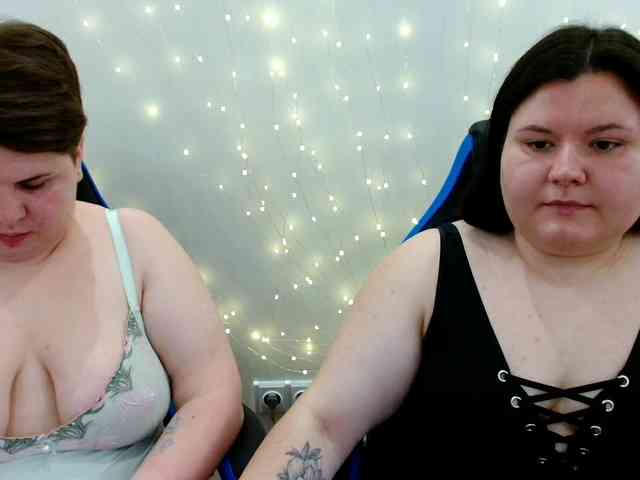 BeckyAndEllen webcam