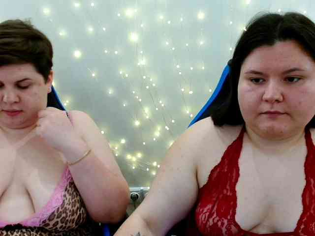 BeckyAndEllen webcam