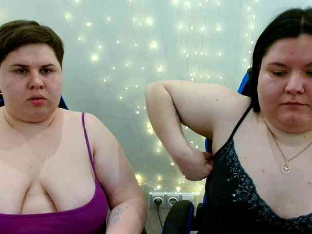 BeckyAndEllen webcam