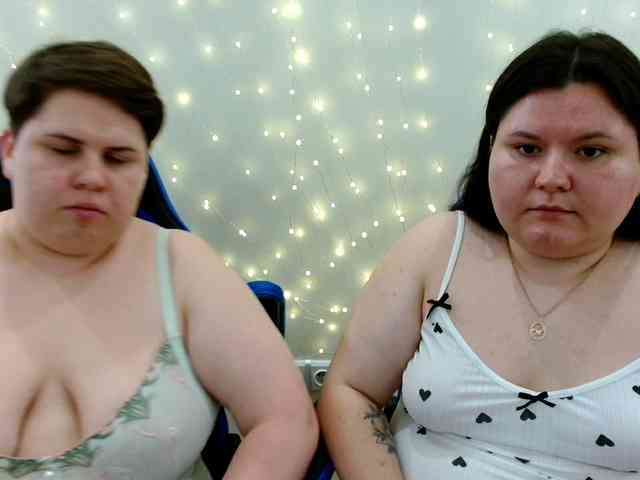 BeckyAndEllen webcam