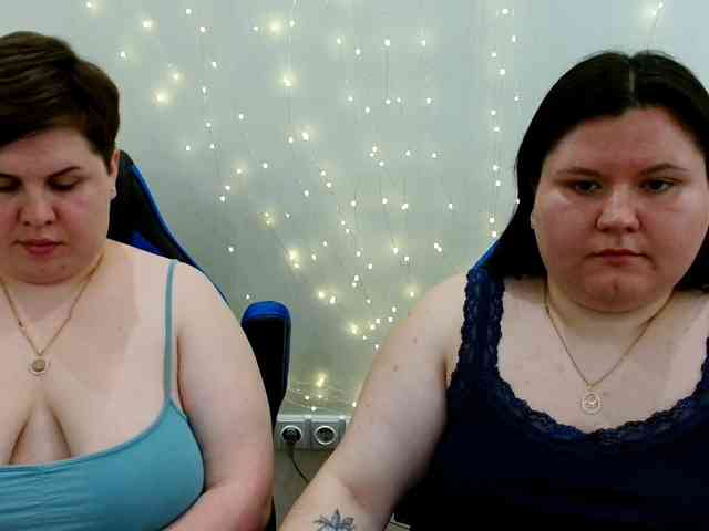 BeckyAndEllen webcam