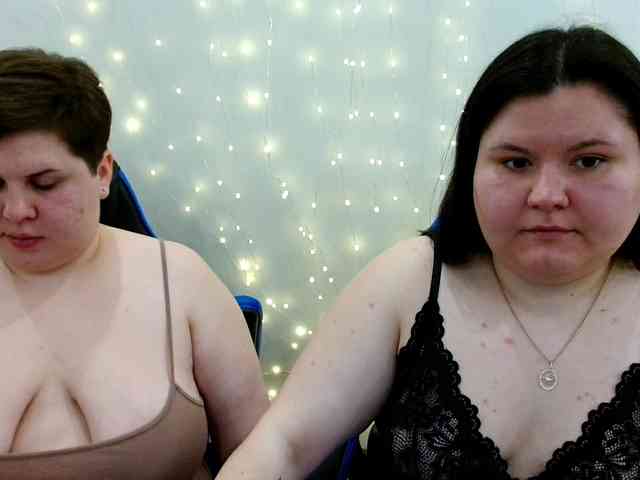 BeckyAndEllen webcam