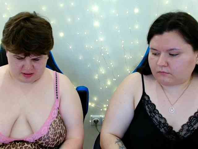 BeckyAndEllen webcam