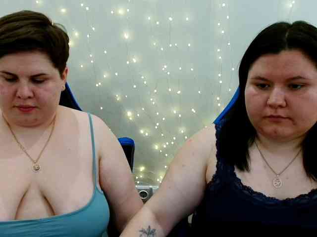 BeckyAndEllen webcam