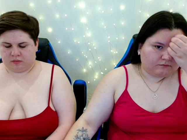BeckyAndEllen webcam
