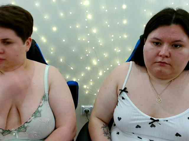 BeckyAndEllen webcam