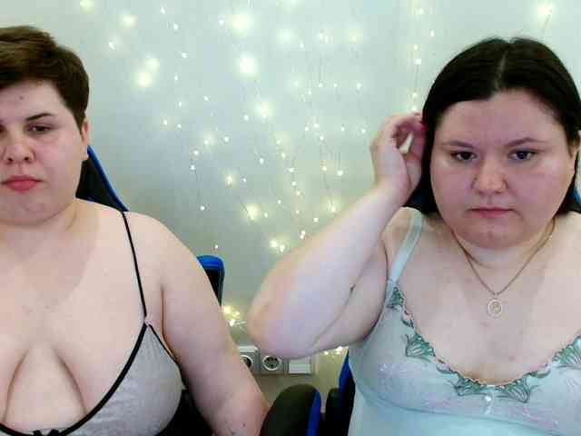 BeckyAndEllen webcam