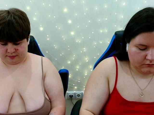 BeckyAndEllen webcam
