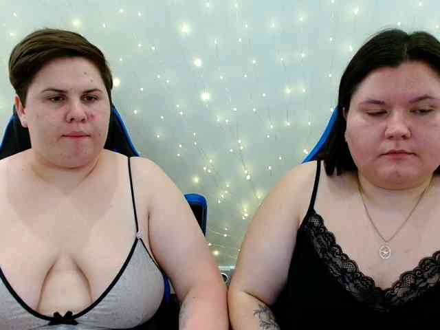 BeckyAndEllen webcam