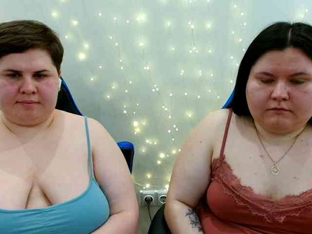 BeckyAndEllen webcam