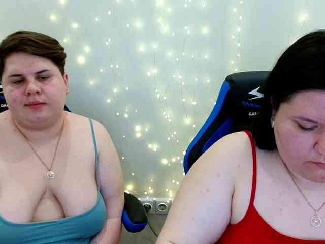 BeckyAndEllen webcam