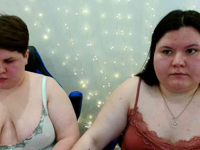 BeckyAndEllen webcam